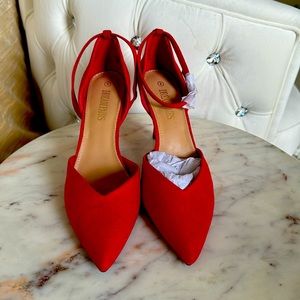 Beautiful Brand New Red Women shoes size 8